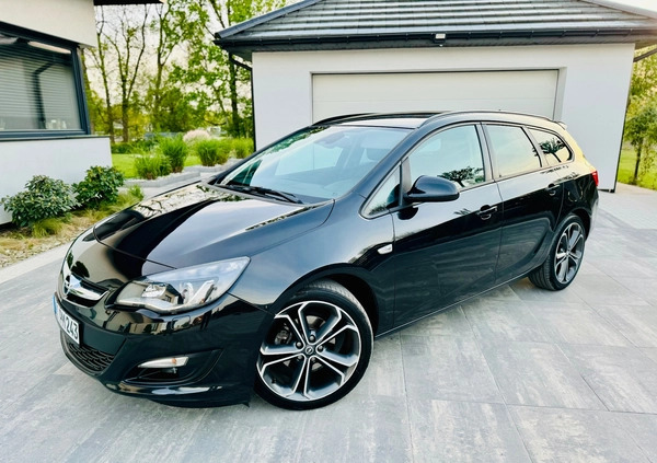 Opel Astra cena 27900 przebieg: 189000, rok produkcji 2013 z Wąsosz małe 742